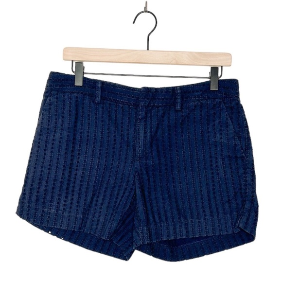 Banana‎ Republic Navy Blue Eyelet Shorts 4 - Picture 1 of 7